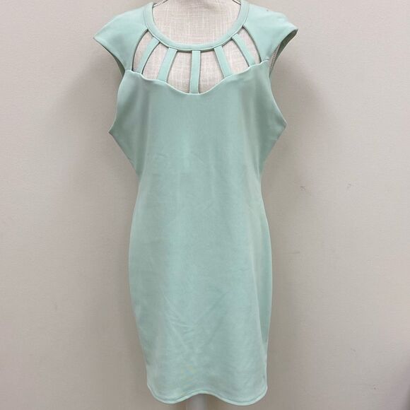 Kardashian Kollection Spearmint Cut Out Body Con Dress‎ - Picture 1 of 8